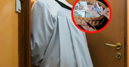 Ile miesięcznie wrzucają do kosza? "Pro­boszcz zbiera ok. 16 tysięcy"