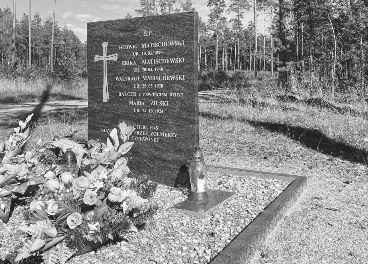 Miejsce gdzie rozegrała się tragedia Maruzów z wioski Małszewo, zamordowanych przez Armię Czerwoną 21 stycznia 1945 roku. Fot. W. Sawicka