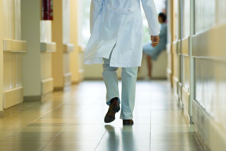 Ponad 2,7 mln zł dla radiologa! Szpital płacił za czekanie