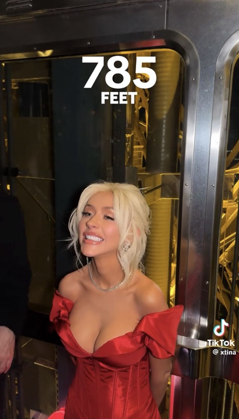 Odmieniona Christina Aguilera w Paryżu