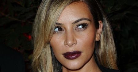Kim Kardashian: Mleczne piersi karmiącej matki!