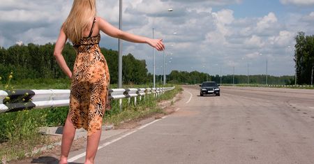 Yanosik wychodzi naprzeciw autostopowiczom