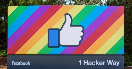 Facebook odpowie przed polskim sądem za dyskryminację narodowców