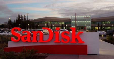 Karty microSD o pojemności 256 GB! SanDisk celuje w smartfony i wideo 4K