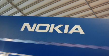 Finowie wracają na rynek smartfonów: tak ma wyglądać Nokia C1 z Androidem 6.0