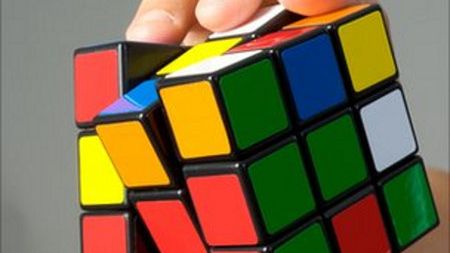 Kostkę Rubika zawsze da się rozwiązać w maksymalnie 20 ruchach 1