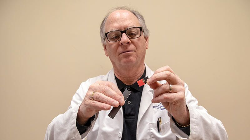 Dr Thomas Payne bada preparaty z tytoniem. Mamy sześciokrotny wzrost uzależnionych dzieci