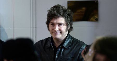 Prezydent Argentyny zadowolony. Jego partia wygrywa wybory