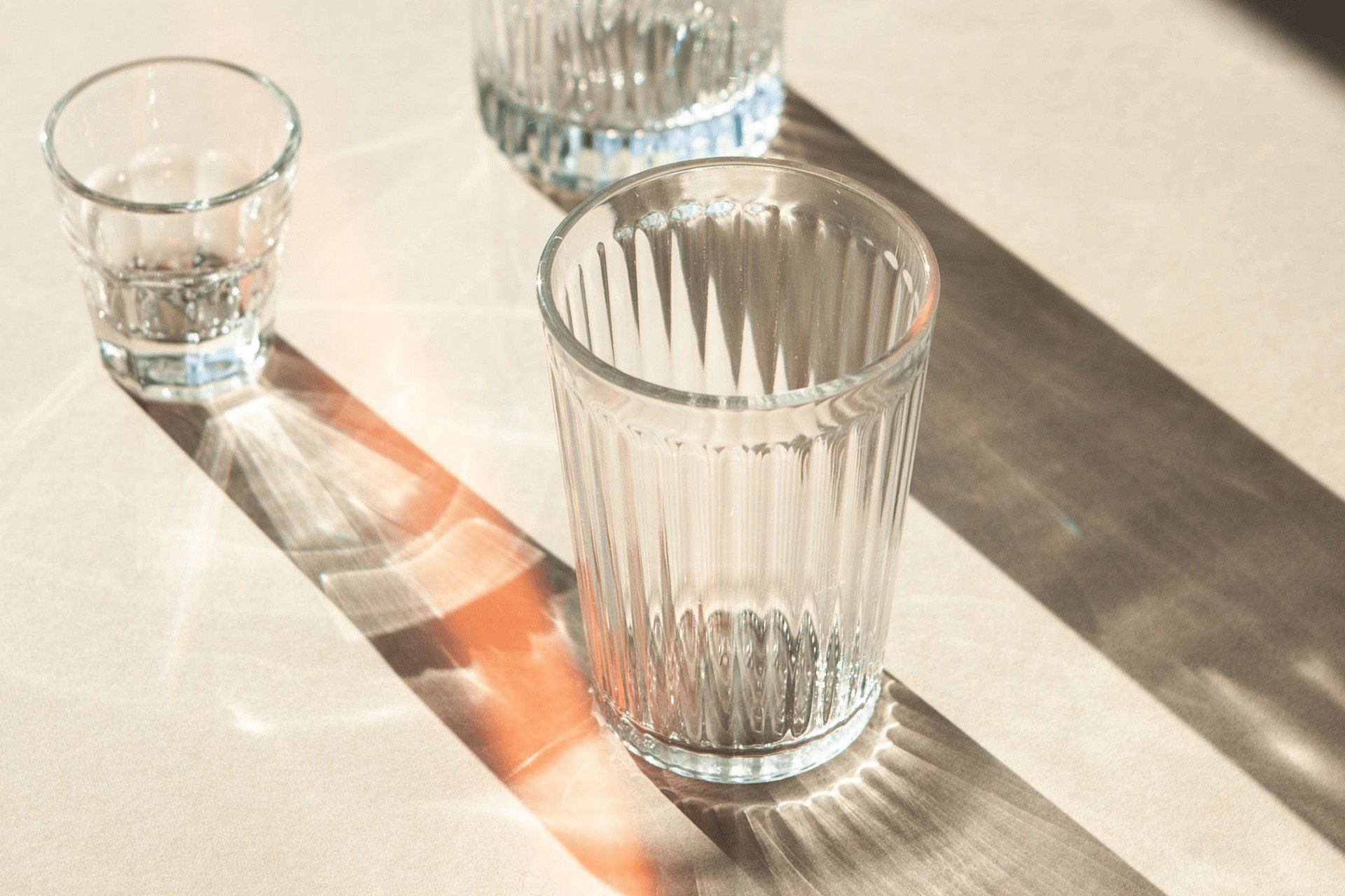 Szklanka przyjmowana w przepisach ma pojemność 250 ml