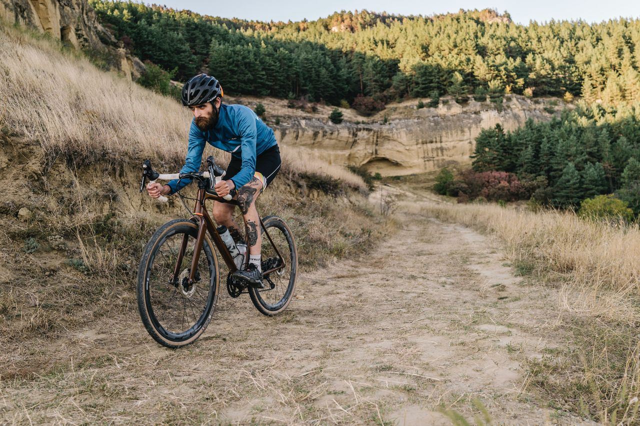 Rowery typu gravel. Mariaż trekkingu, cross country i kolarzówki