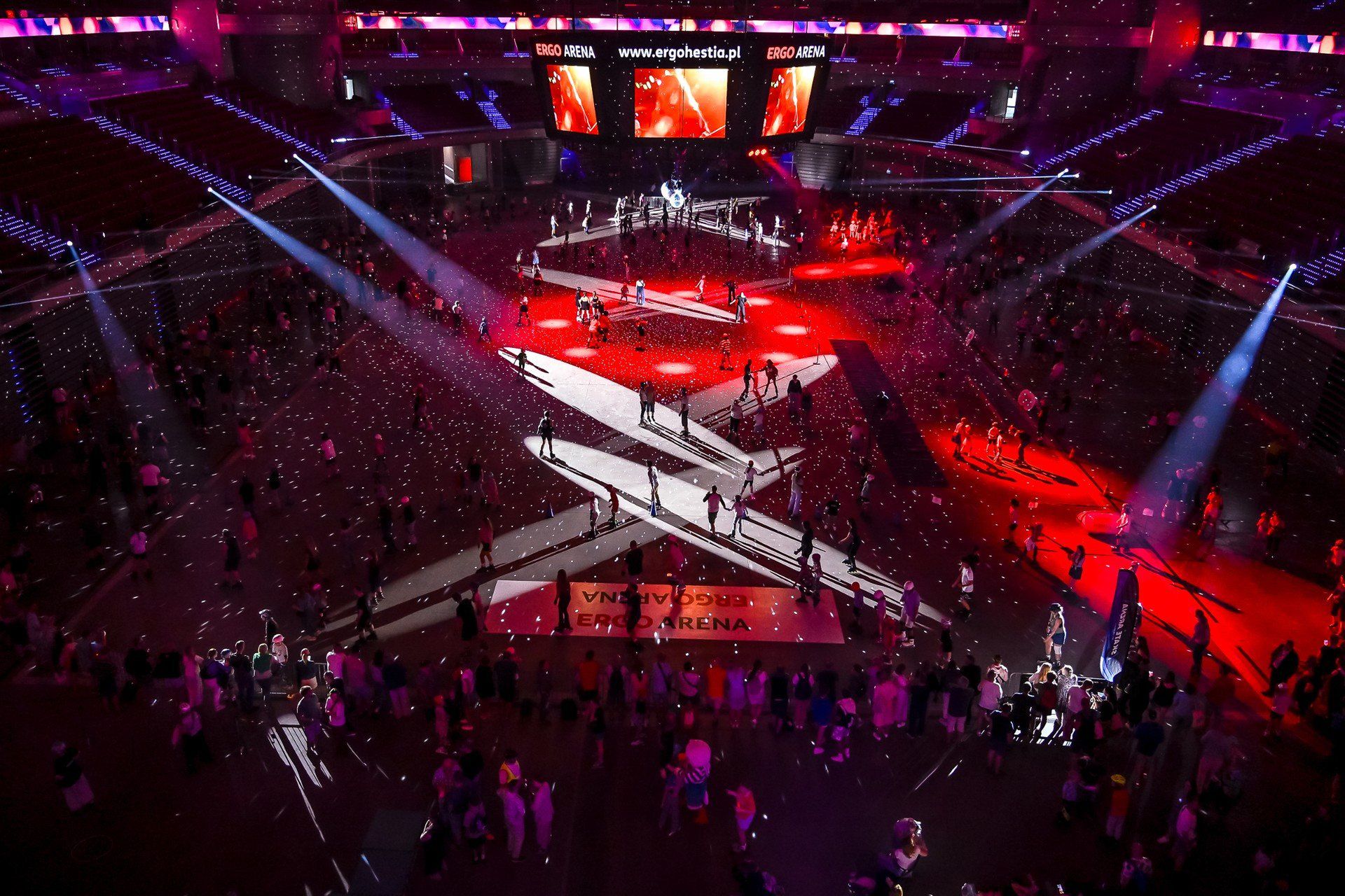 17.08.2025 SOPOT hala widowiskowo - sportowa ergo arena. rolkodisco w ramach obchodow 15-lecia dzialalnosci hali FOT. PRZEMEK SWIDERSKI / POLSKA PRESS / DZIENNIK BALTYCKI
