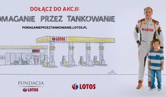 Robert Kubica zachęca do udziału w akcji „Pomaganie przez tankowanie” Lotosu (wideo)