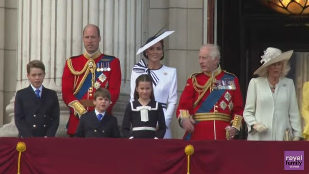 Księżna Kate podczas Trooping The Colour pojawiła się na balkonie Pałacu Buckingham