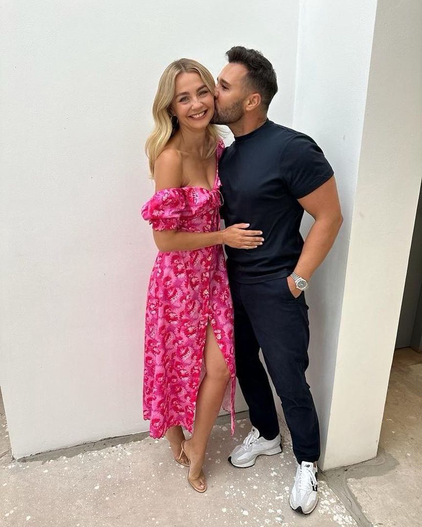 Małgorzata Socha w różowej sukience