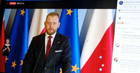 Koronawirus w Polsce. Porozumienie Chirurgiczne krytykuje ministra Łukasza Szumowskiego