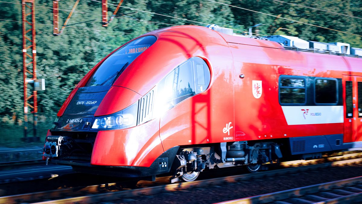 electric multiple unit, pesa elf, commuter train, public transportation, polish, suburban train, poland, emu, carriage, modern, subway, urban, railways, regional, railroad, locomotive, travel, commuter, express, public, public service, station, railway, track, elf, commuter traffic, electric, rail, transportation, pesa, passenger, public transport, europe, european, speed, fast, motion blur, summer, passenger train, local train, journey, low-floor, exterior, tracks, electricity, commuting, red, trees, train