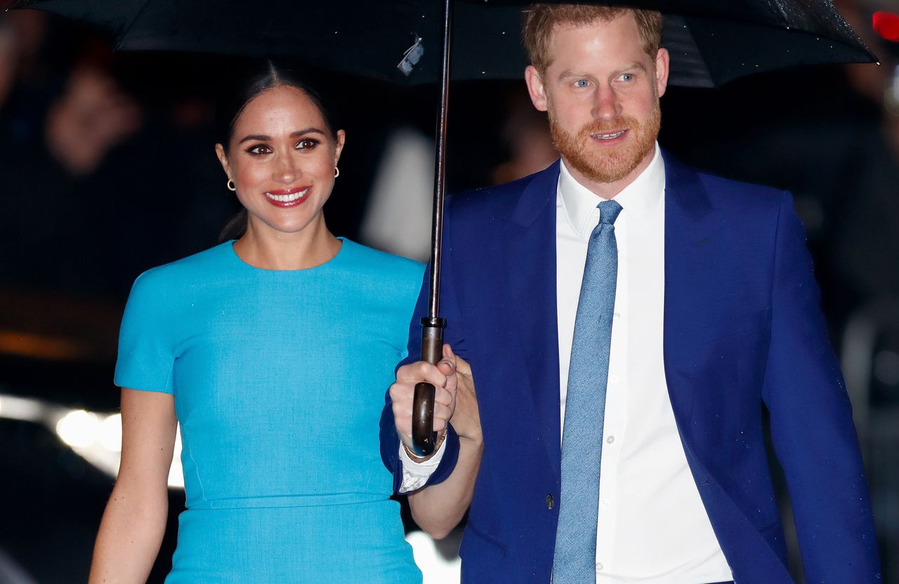 Meghan Markle chce natychmiastowej publikacji "Finding Freedom". Wierzy, że biografia ociepli jej wizerunek