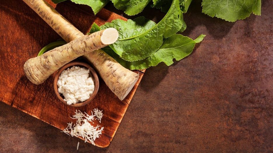 Chrzan jest składnikiem wielu tradycyjnych polskich potraw