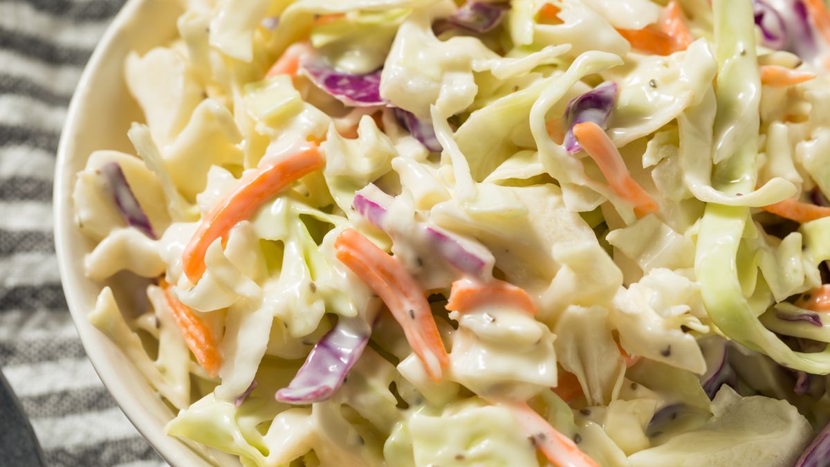 Colesław w wersji wegańskiej smakuje równie dobrze