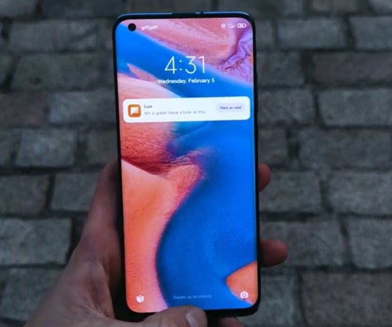 Xiaomi Mi 10 na wideo. Ma mieć ultra cienkie ramki, obsługę HEIF i ładowanie zwrotne