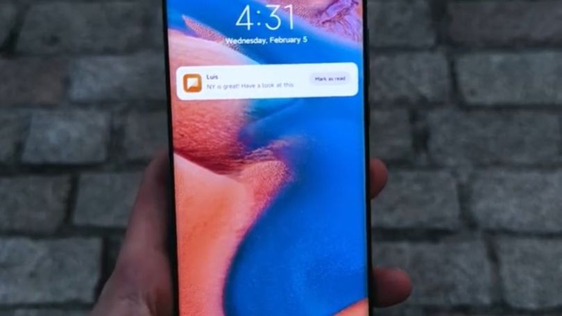 Xiaomi Mi 10 na wideo. Ma mieć ultra cienkie ramki, obsługę HEIF i ładowanie zwrotne 1