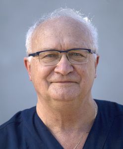 Brakuje chętnych do szczepień? Prof. Simon: Części ludzi się nie przekona