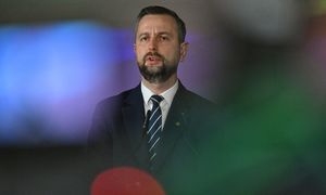 Usterka rządowego samolotu. Na pokładzie był Kosiniak-Kamysz. Jest reakcja MON-u