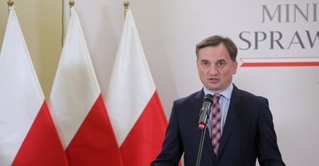 Gmina "wolna od LGBT" dostanie 250 tys. zł z Funduszu Sprawiedliwości. "Bardzo się cieszymy"