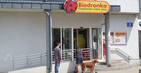 Biedronka nie żartuje. Paczka parówek za 1 zł. Lepiej się pospieszyć