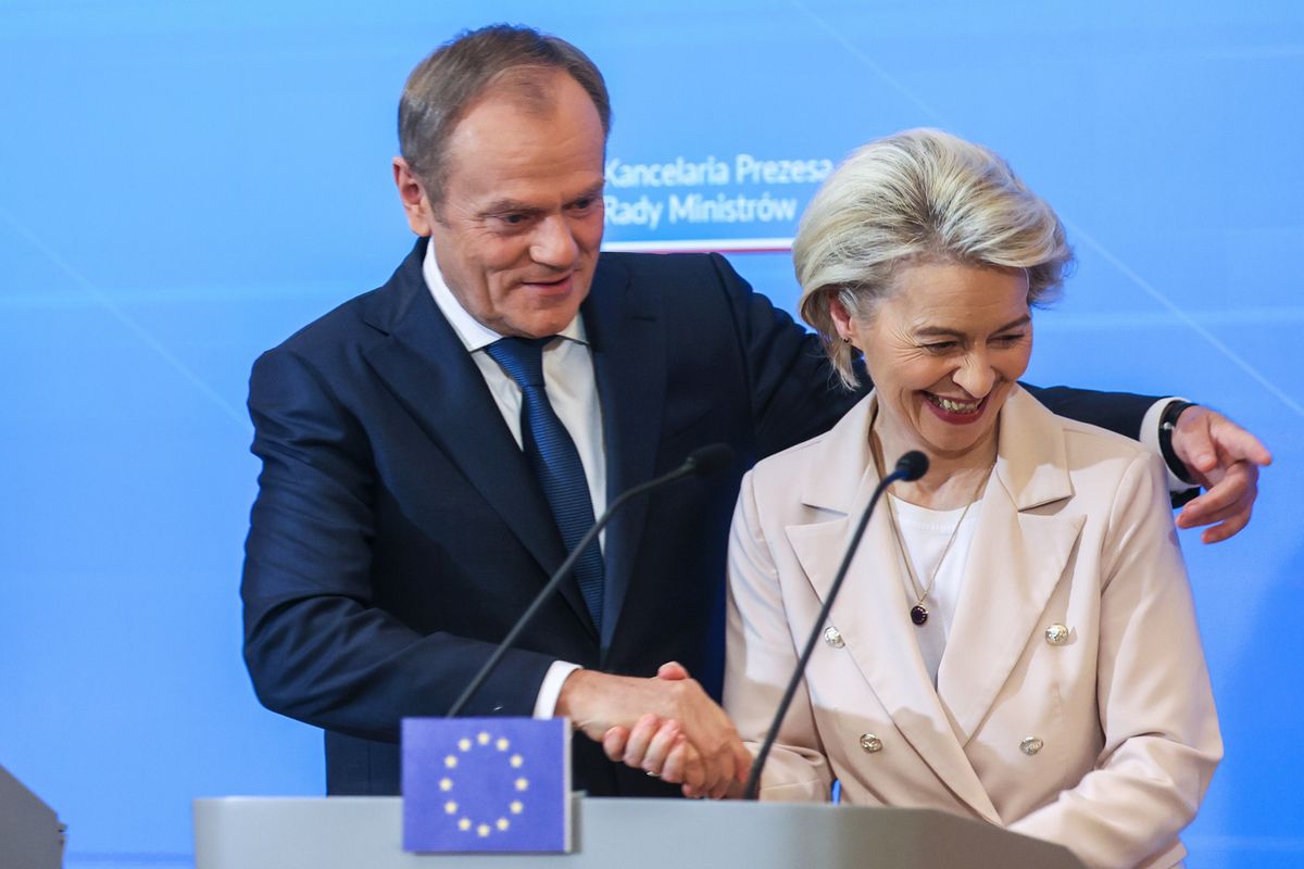 Donald Tusk, pieniądze z kpo, prawo i sprawiedliwość Brukseli wcale nie chodziło o kamienie milowe? To są takie bajki