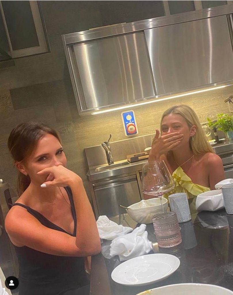Victoria Beckham złożyła życzenia urodzinowe Nicoli Peltz. Przełom w relacjach?