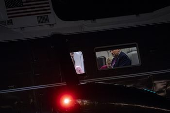 Trump chwali się ws. ropy. "Ogromna liczba tankowców"