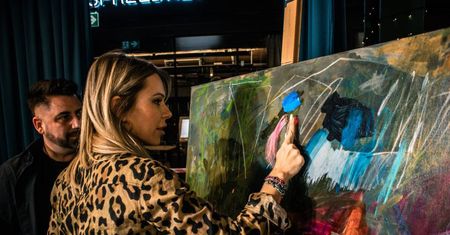 Tworzenie i pokaz kolekcji haute couture na żywo w Hali Koszyki