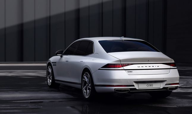 Genesis G90 (2022)