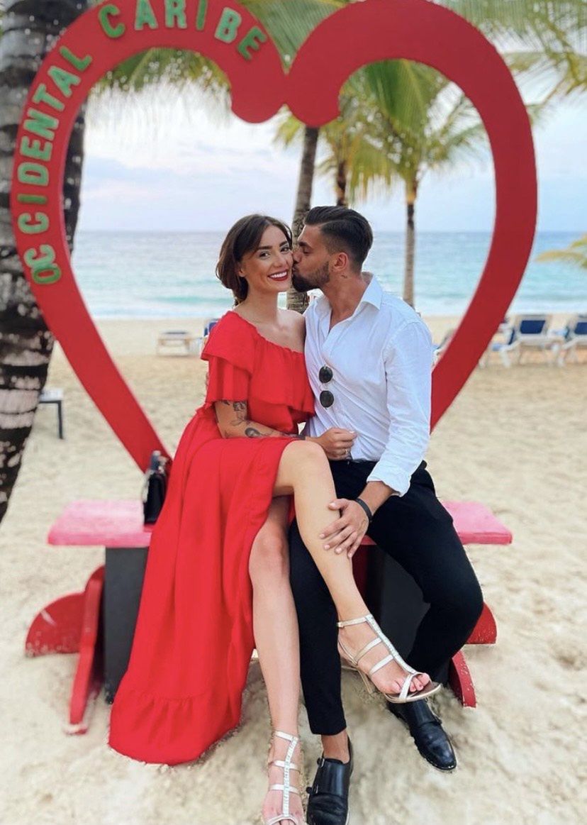 Marietta Fiedor planuje "skromny" ślub z ukochanym NA PLAŻY W TULUM! "Poznaliśmy się na TINDERZE"