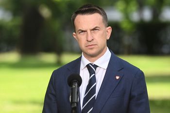 Tysiące akcji i kilka nieruchomości. Majątek nowego rzecznika rządu