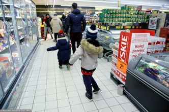 ZUS pokazał nowe dane na temat ojców. "Nie wykorzystują pełni urlopu"