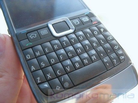 Cellna recenzja: NOKIA E71 2