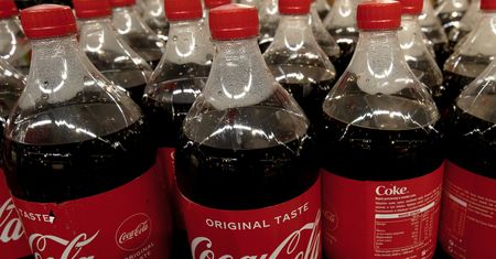 Coca-Cola i Danone wycofują się z Rosji