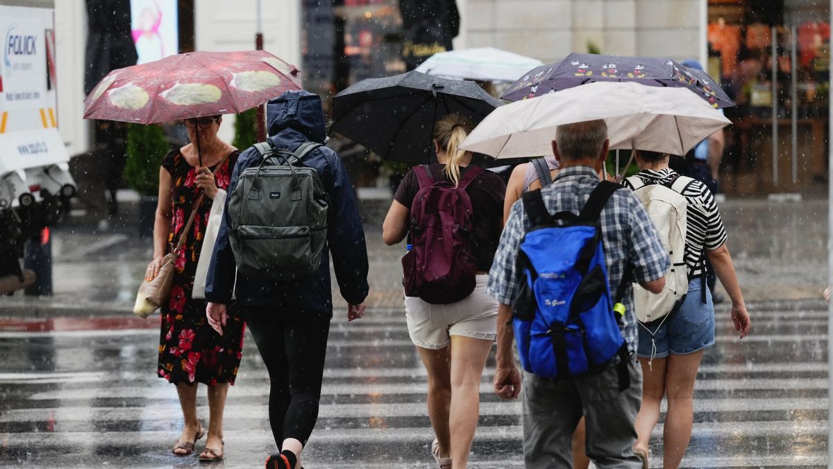 Ulewa w Warszawie
08.07.2025 Warszawa intensywny deszcz w centrum Warszawy fot Marysia Zawada/REPORTER
Marysia Zawada/REPORTER