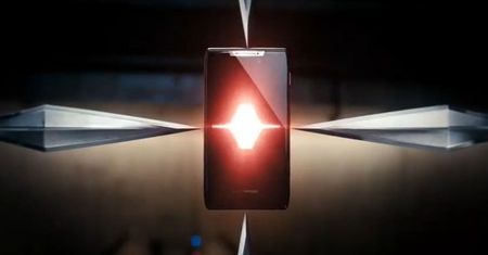 Jak reklamowane są najnowsze smartfony: RAZR, Lumia, Sensation XL, Rezound, iPhone 4S [wideo]