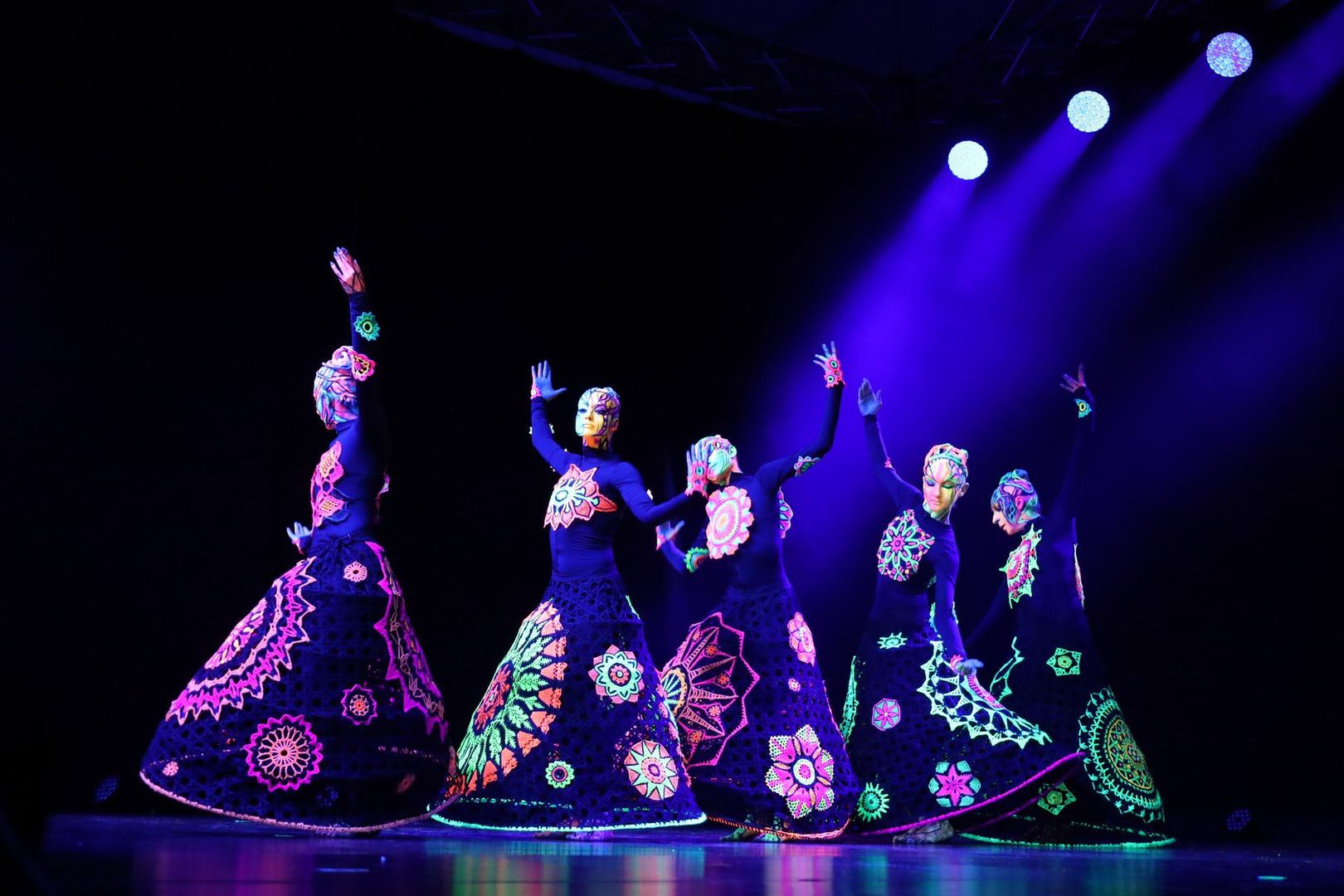 Spektakl HULANKI w wykonaniu zespołu Art Color Ballet
