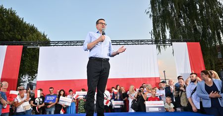 Morawiecki straszy: jakby się dorwali do władzy, to sprzedadzą Tatry i Bałtyk