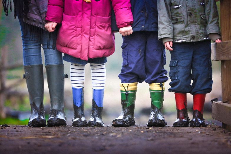 Ten sam wiek, 20 cm różnicy. Pandemia COVID-19 tylko pogłębia problem