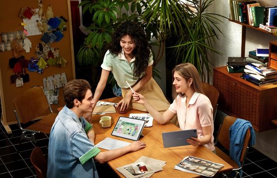 Influencer Marcin Kruszewski promuje nowy tablet Huawei