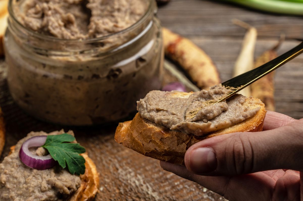 Embrace winter flavours with homemade mushroom spread in jars