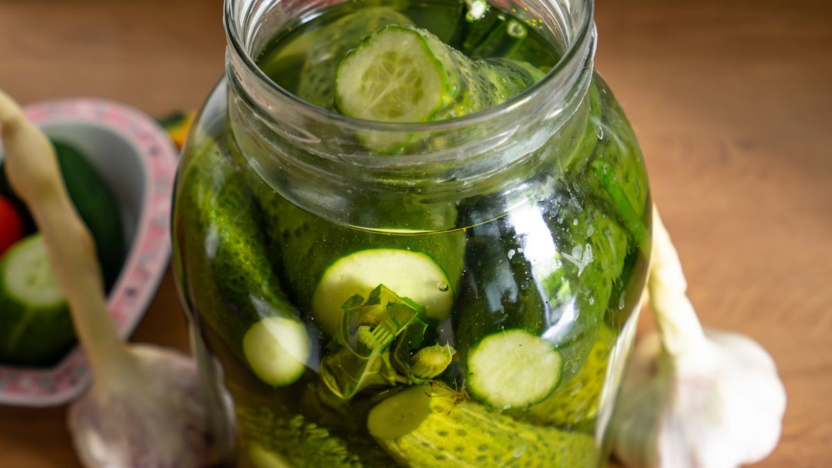 Ogórki małosolne szybciej. Poznaj łatwy trik 