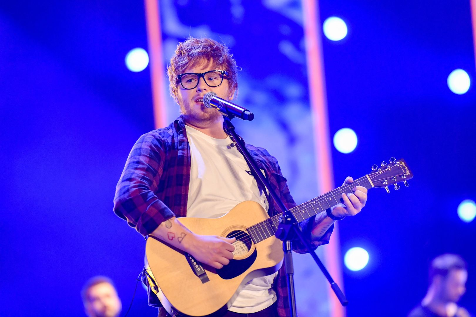 Ed Sheeran: Skromny songwriter, który podbił listy przebojów