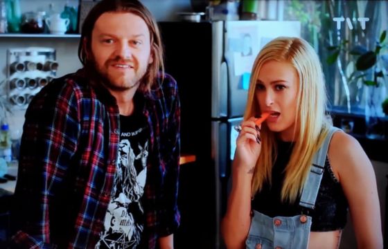 Nowy kanał w ofercie Play. Pięć stacji w „otwartym oknie”