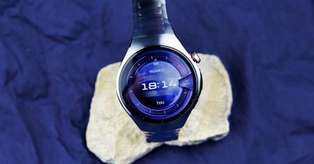 HUAWEI WATCH 5 to zegarek, który zabrałbym ze sobą nie tylko w kosmos